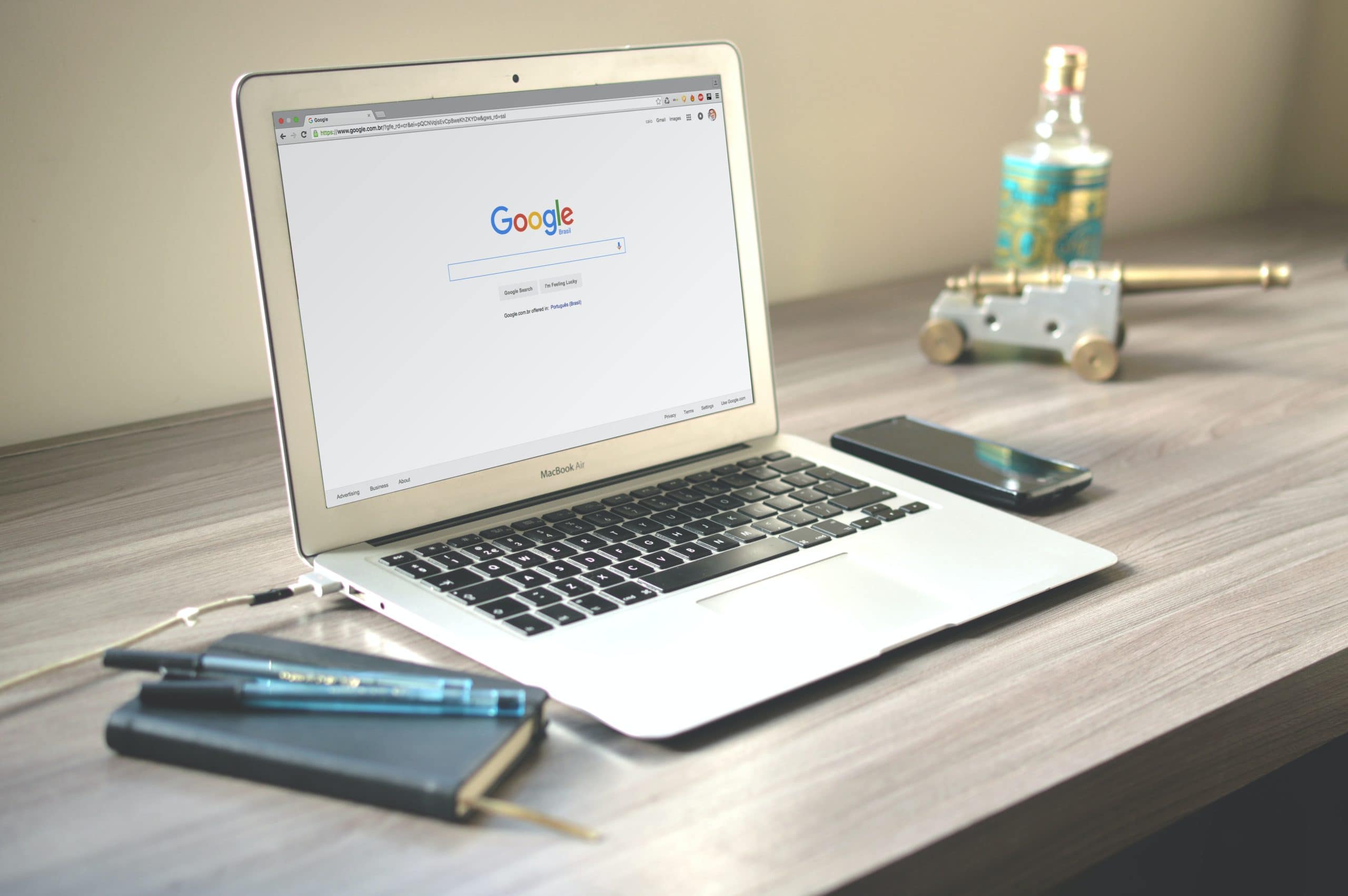 What to Avoid When Choosing a Domain Name?  