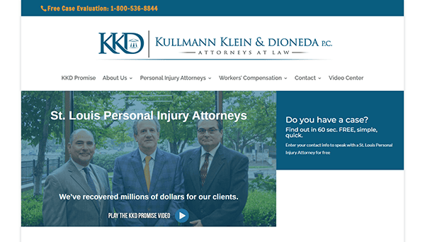 Three men in suits stand outside on one of the best personal injury websites, “St. Louis Personal Injury Attorneys,” promoting legal services and offering a free case evaluation.