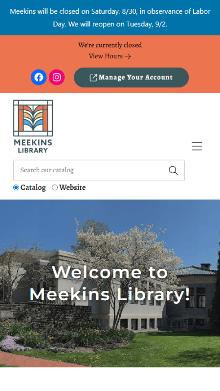 Screenshot of a library website featuring links to catalog, library info, museum passes, upcoming events, digital resources, and contact information. Highlighted events include a library closure for the July 4th holiday.